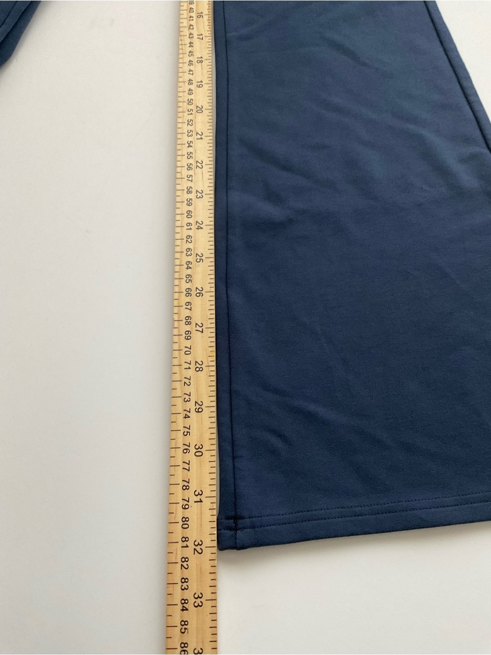 Alo Yoga Sway Boot Cut Sweatpant In Navy Size Small NWT - Picture 8 of 10